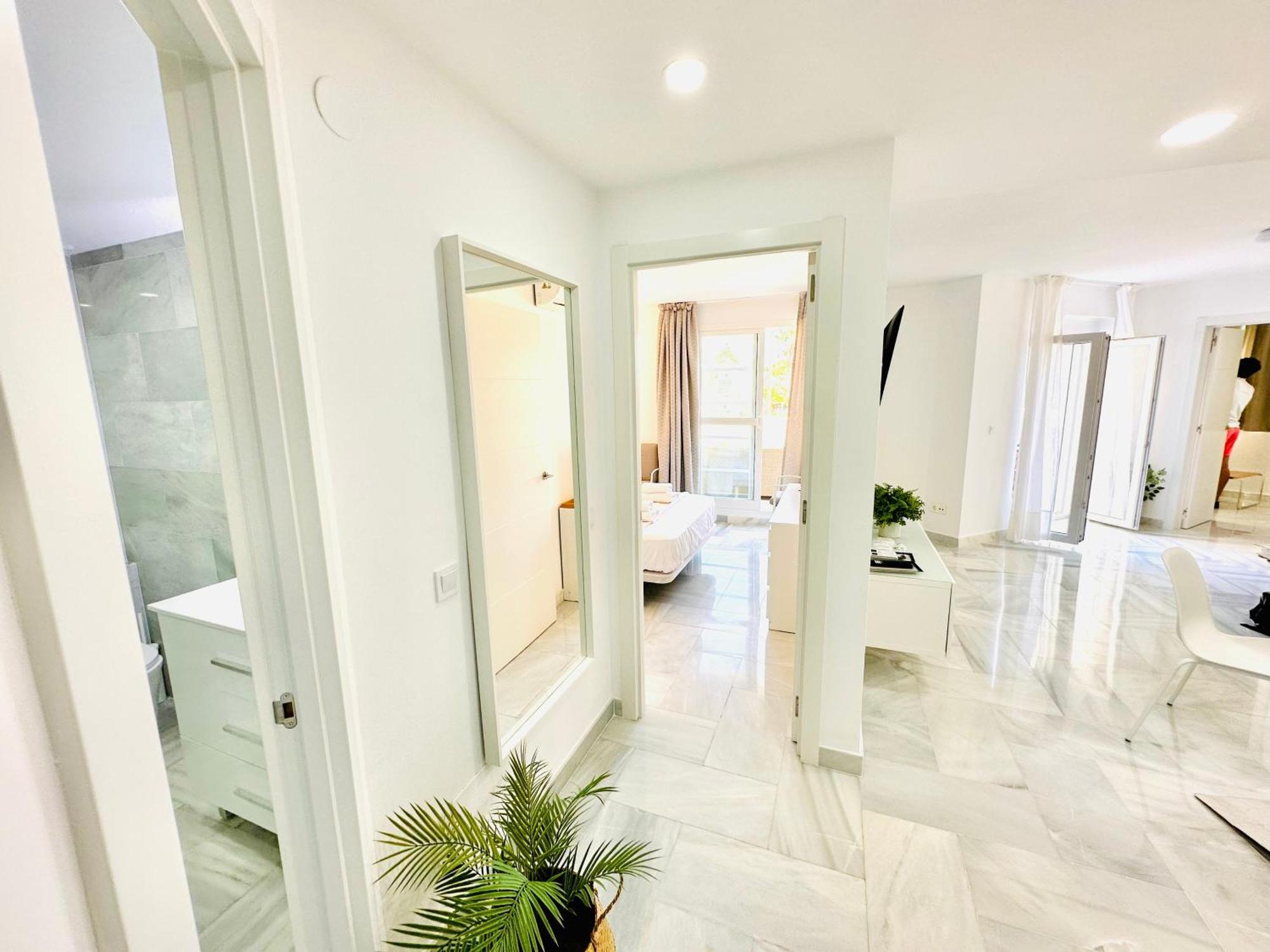 Apartamento, Paradise Sun Beach In Marina Benalmadena Luaran gambar