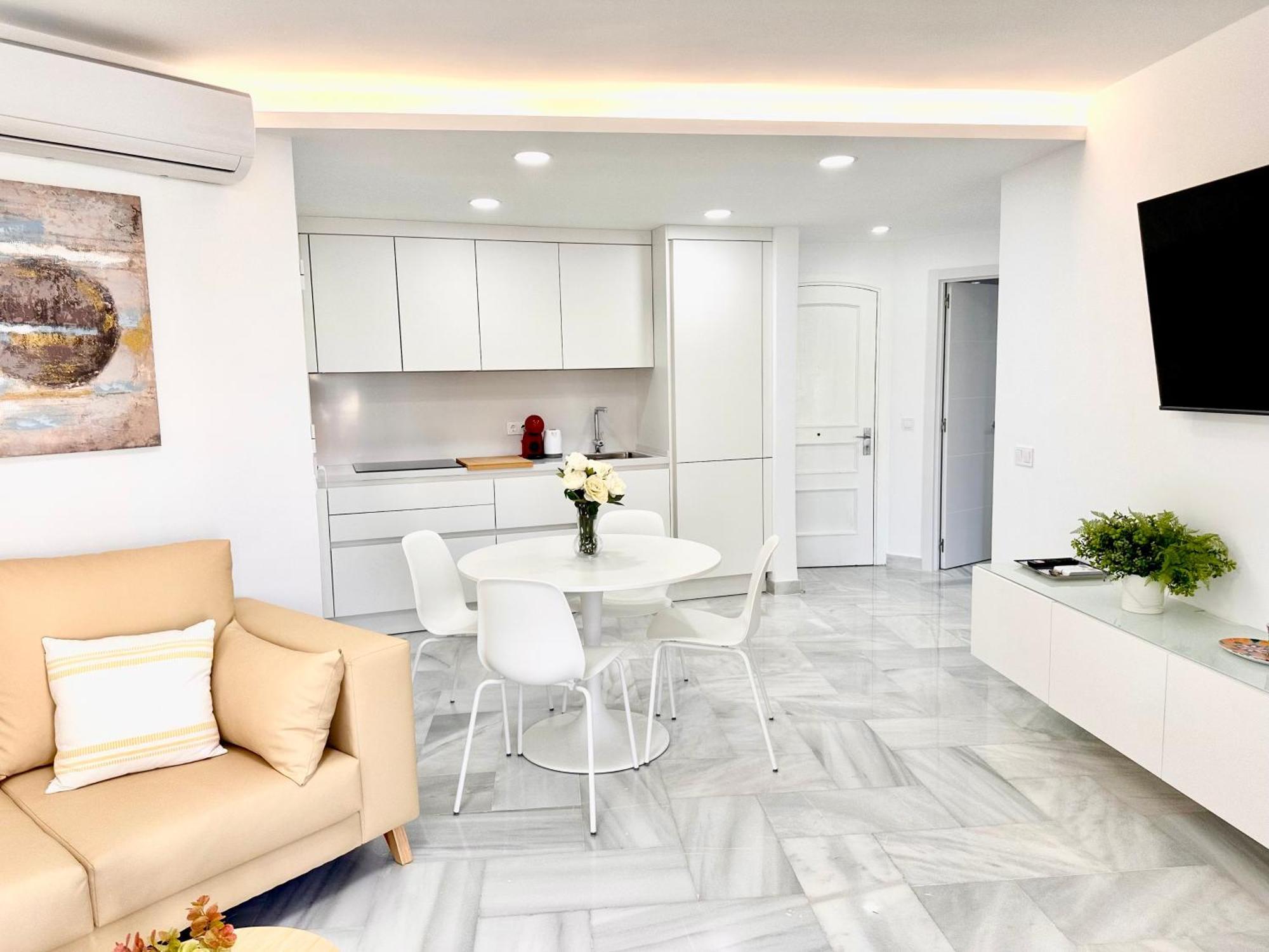 Apartamento, Paradise Sun Beach In Marina Benalmadena Luaran gambar